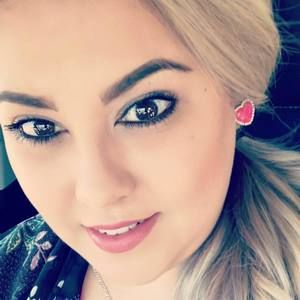 Meet your Posher, Mariana